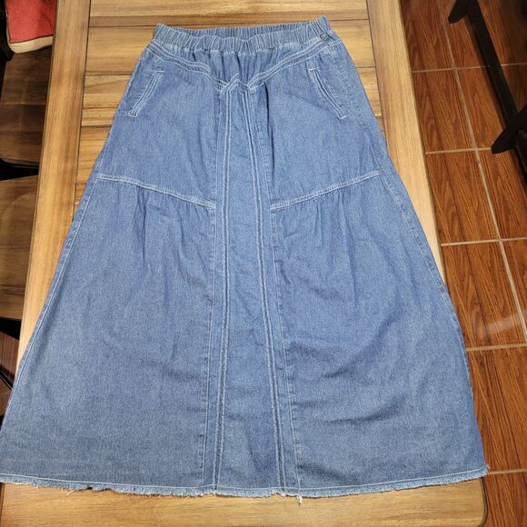 Ebossy Collection Denim Full Length Skirt - Size XXL NWT - Picture 1 of 5